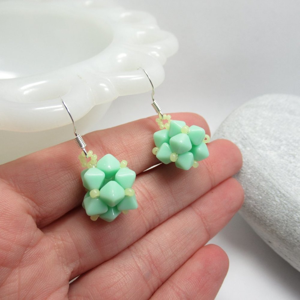 Uranium glass beaded bead earrings - Picture 13 of 16